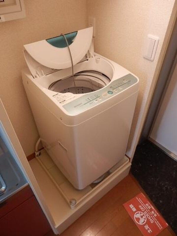洗面(室内洗濯機置き場　洗濯機付き)