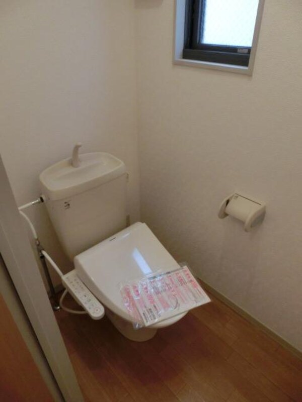 トイレ(洗浄機付きお手洗い)