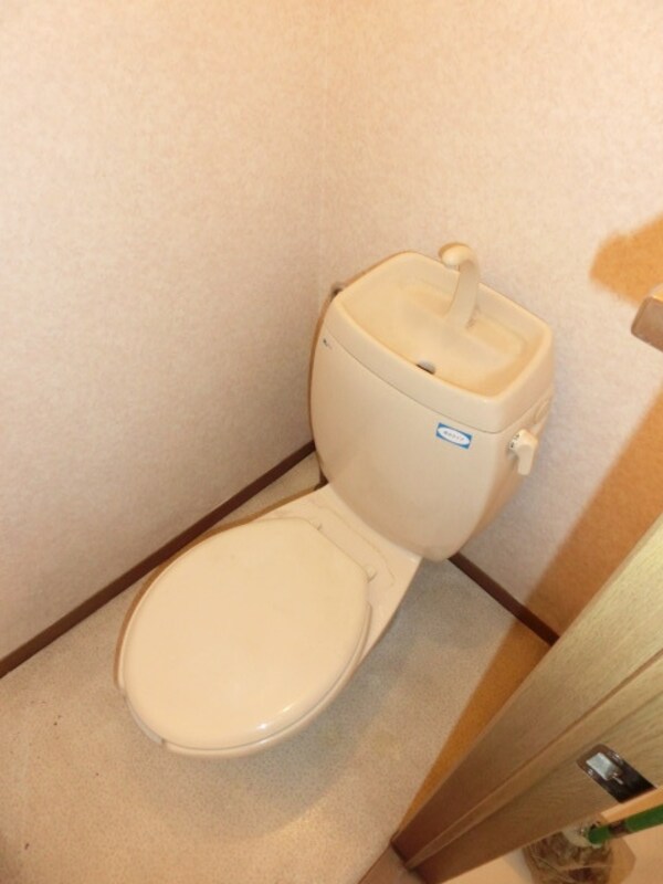 トイレ(※同タイプ住戸参考写真　現況優先)