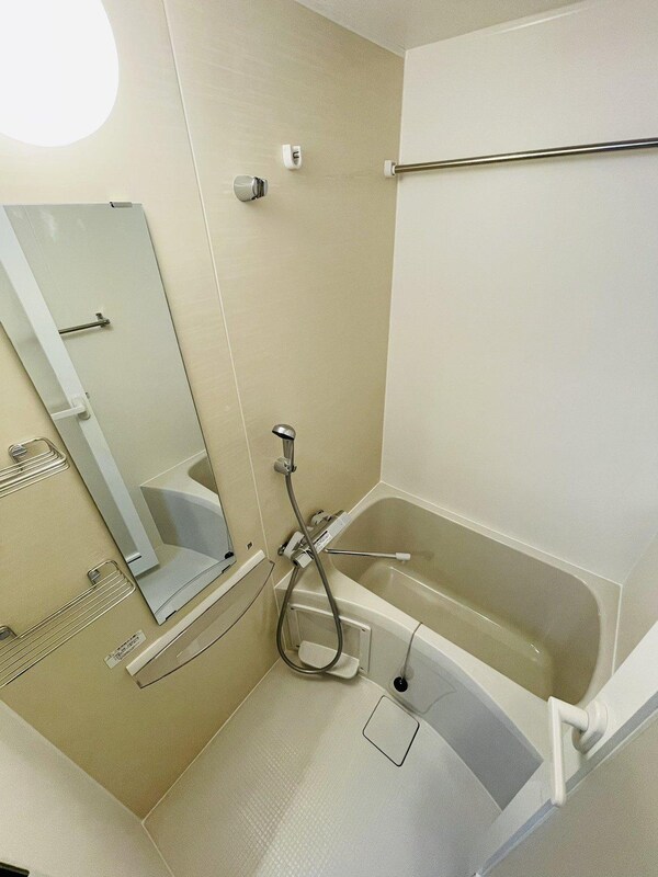 バス／シャワールーム等(同会社施工type現状優先)