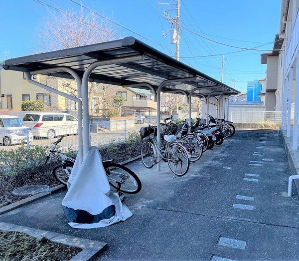 その他(屋根付き駐輪場)
