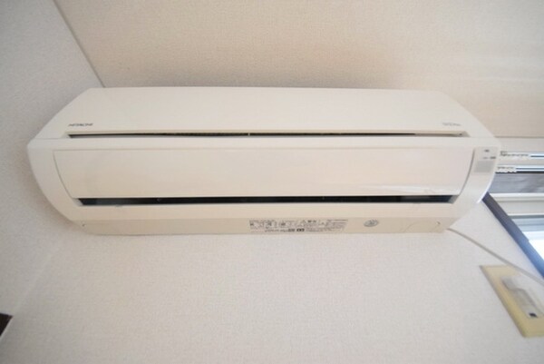 設備(別部屋参照　現状優先)