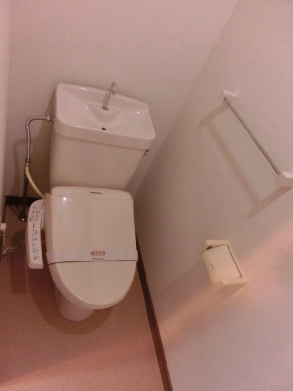 トイレ(同建物同タイプ住戸参考写真です)
