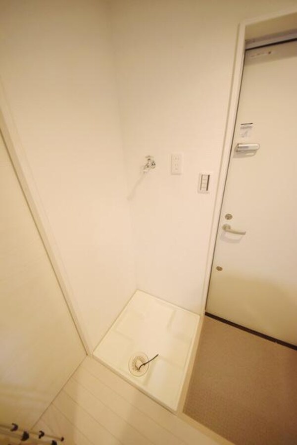 設備(室内洗濯機置場)