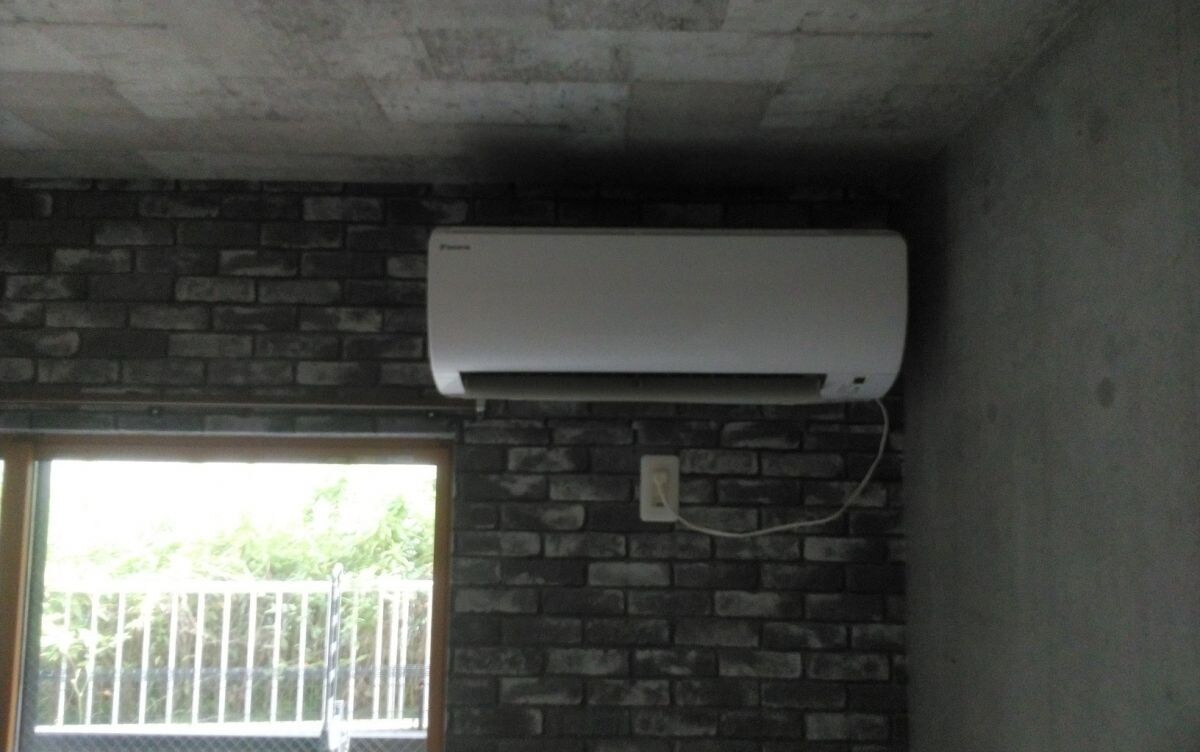 物件内観写真5　(エントランス)