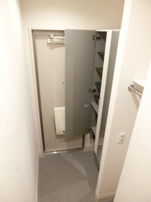 玄関(トールタイプのシューズＢＯＸ)