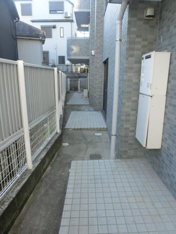 設備(広々としたバルコニーは魅力的です)