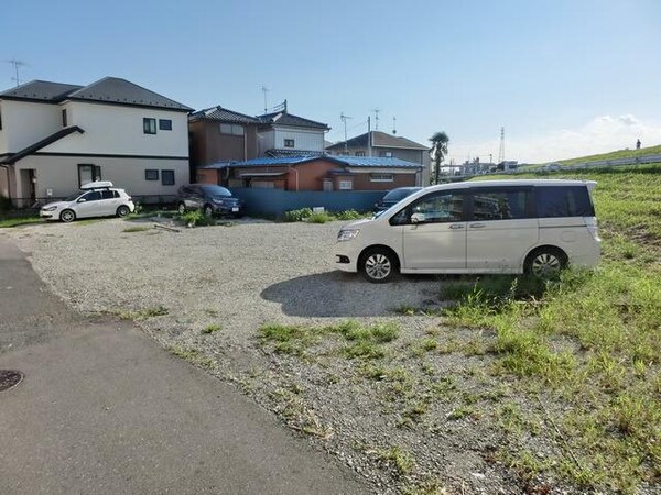 駐車場(近隣月極駐車場　要確認)