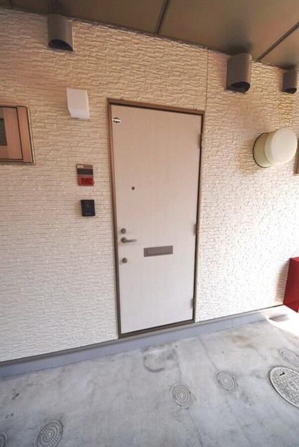 エントランス(ダブルロックの玄関)