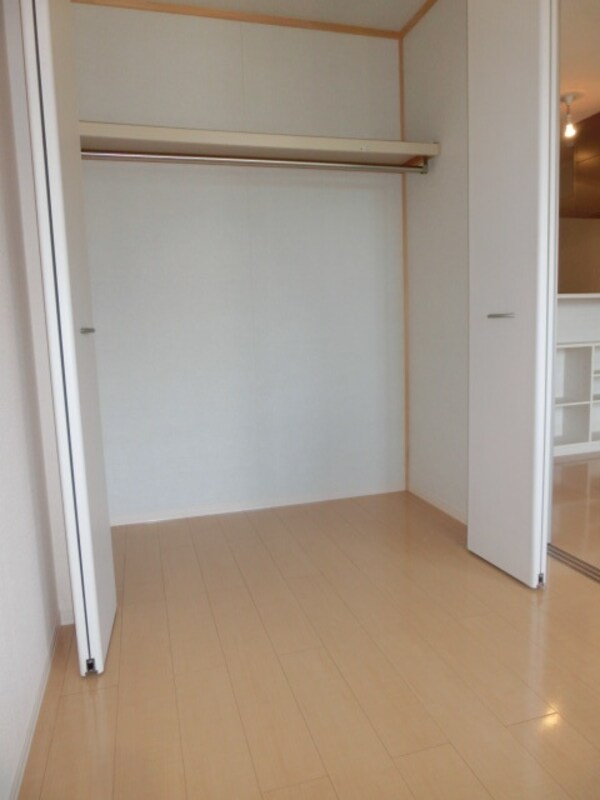 収納(同施工タイプ　現状優先)