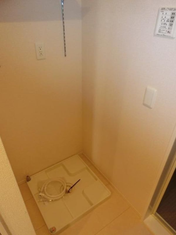 設備(室内洗濯機置場)