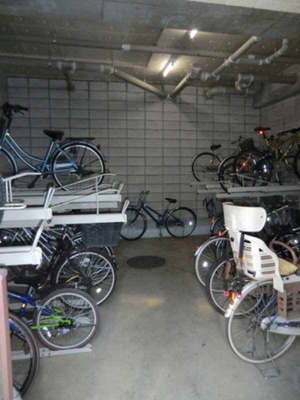 共有部分(自転車置場)