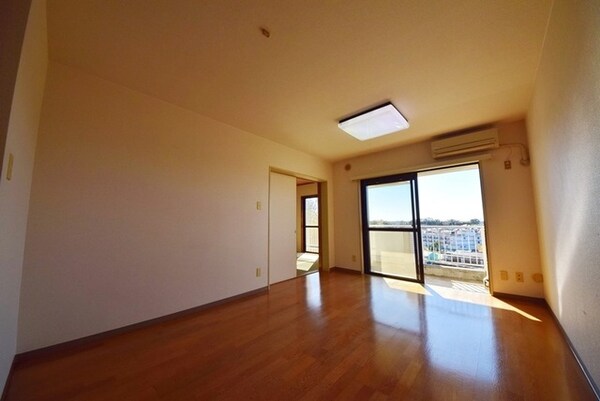 その他室内・内装(エアコン・照明付きのお部屋です)