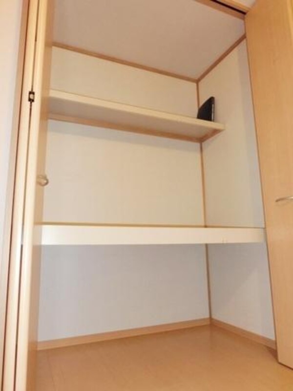 収納(収納スペース)