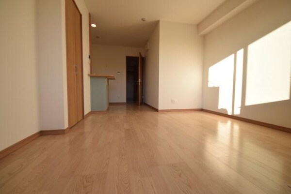 リビング・居室(9.9帖洋室)