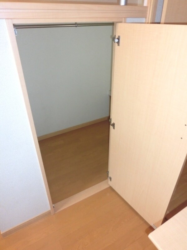 設備(収納豊富なウォークインクローゼット)