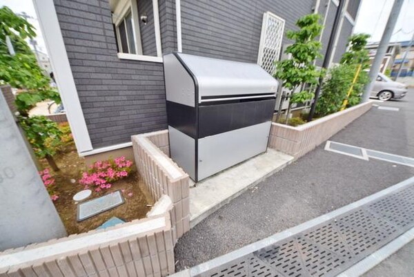 共有部分(敷地内のゴミステーション)