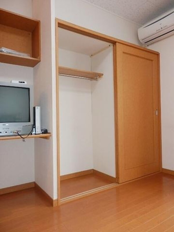 設備(クローゼット完備)