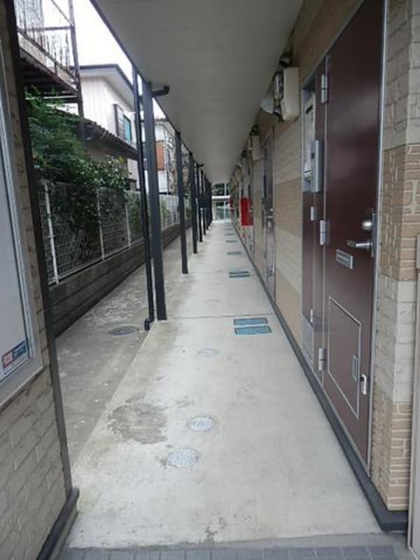 エントランス(室内へのアプローチ)