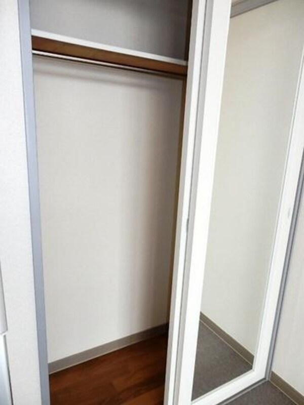 設備(クローゼット)