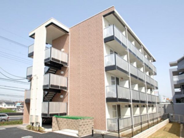 外観(４階建のマンションタイプ)