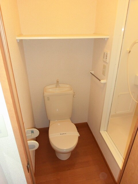 物件内観写真2　(トイレ)