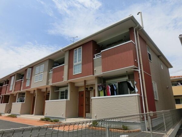 外観(日当たり良好、緑あふれる住環境)