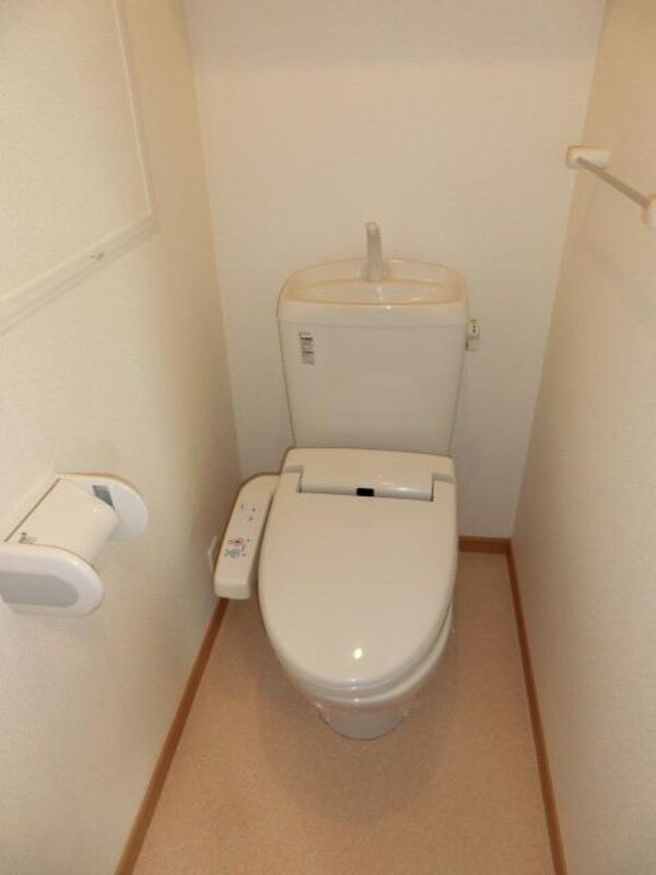 トイレ(洗浄機付トイレ)