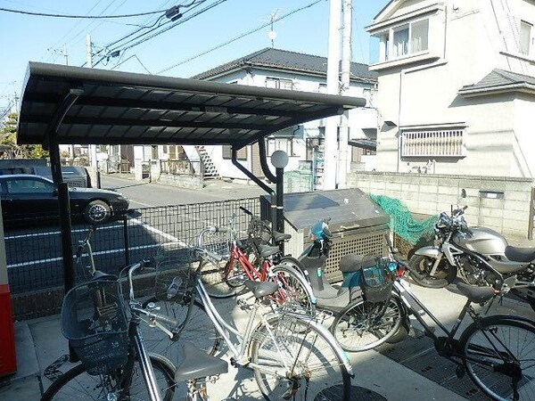 共有部分(屋根付き駐輪場)