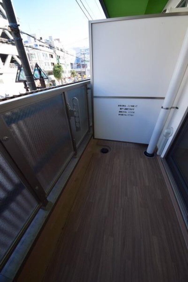 バルコニー(※同建物　別タイプ間取り設備施工例　現況優先)