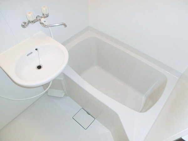 バス／シャワールーム等(※同建物　別室設備施工例　現況優先)