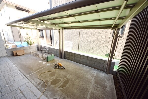 共有部分(屋根付き駐輪場)