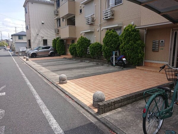 駐車場(駐車場)