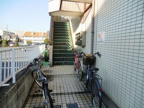 エントランス(お部屋への入り口です)