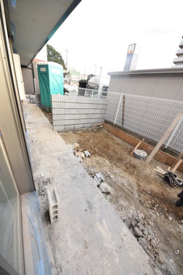 バルコニー(※建築時の写真です)