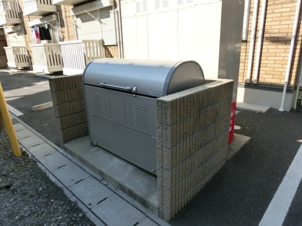 共有部分(敷地内のゴミステーション)