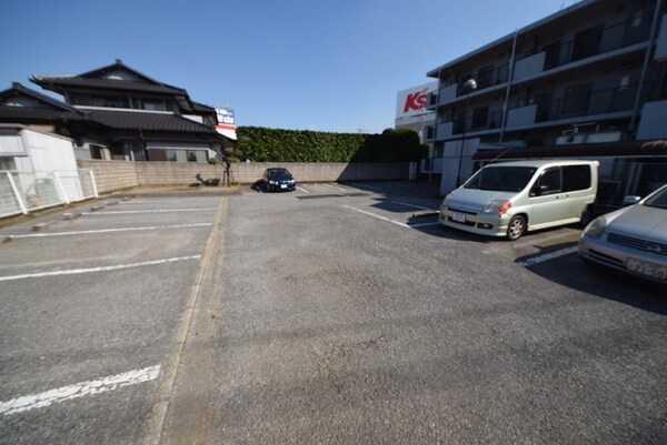駐車場(敷地内駐車場ございます)