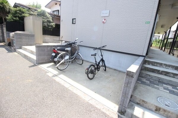 その他(駐輪場です)