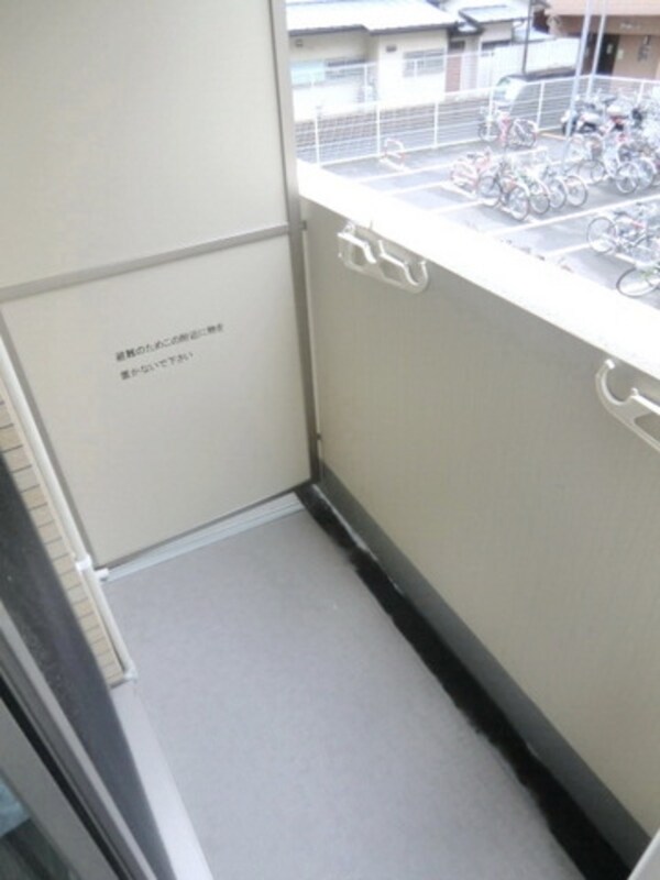 設備(明るいバルコニーです)