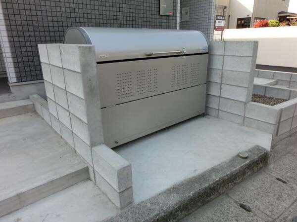 共有部分(敷地内のゴミステーション)
