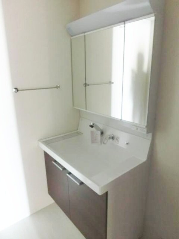 洗面(使いやすい洗面台です)