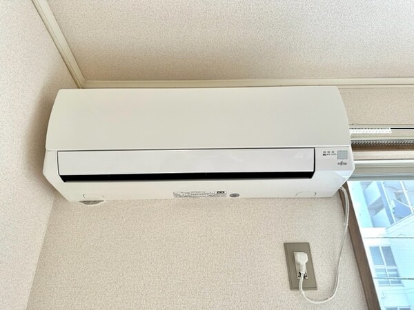 設備(きれいなエアコンがついてます)