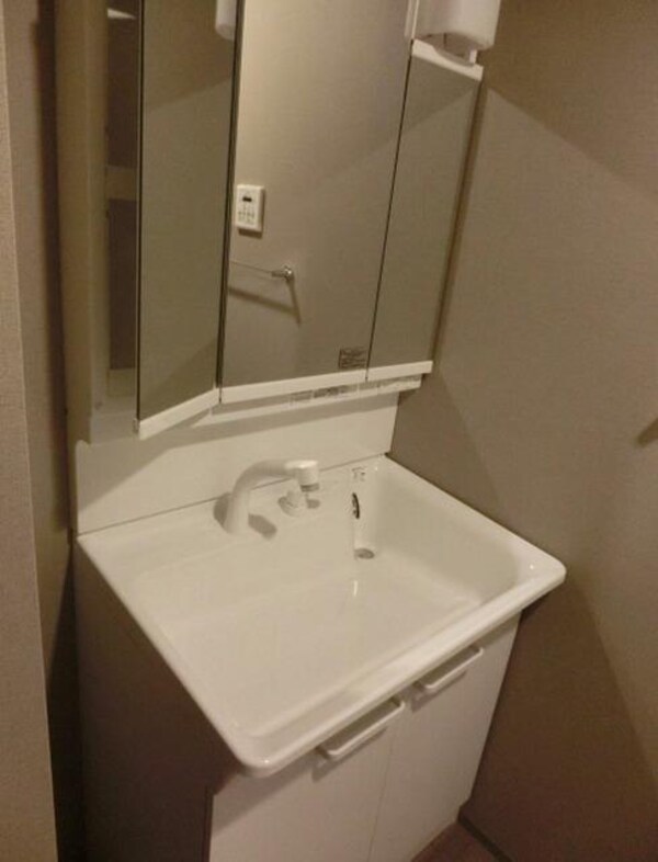 洗面(★シャンプードレッサ－付き★)