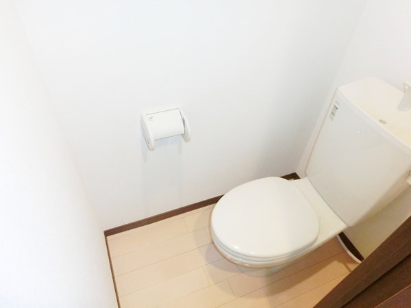 トイレ(きれいなトイレです)