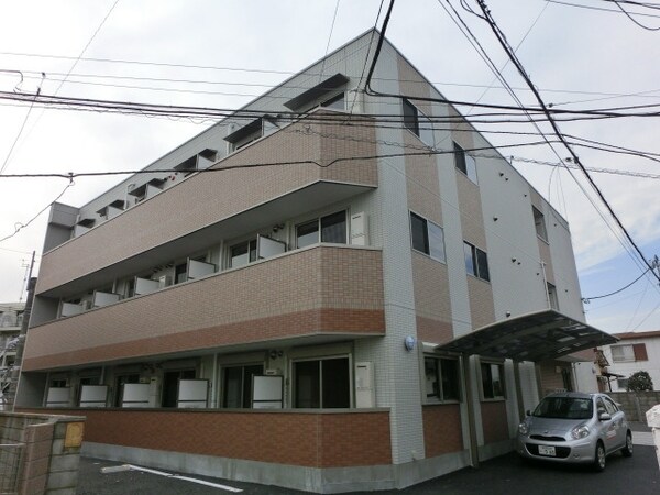 外観(通勤通学に便利な立地です)