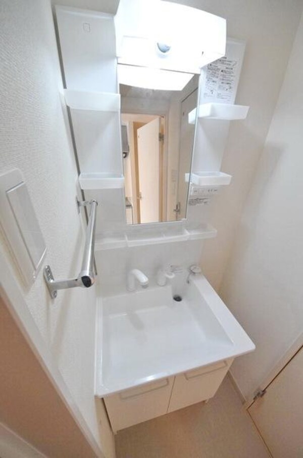 洗面(シャンプードレッサー付き)