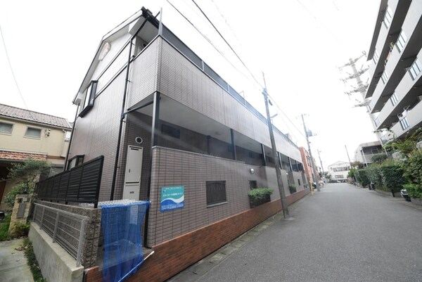 外観(閑静な住宅街に位置してある物件です)