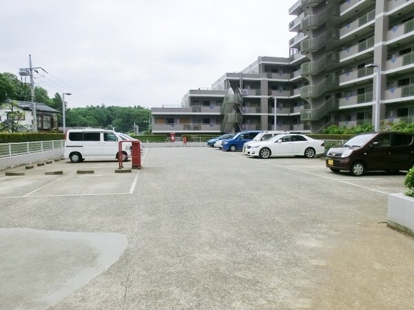 駐車場(お問合せは【タウンハウジング】まで！※現地待合わせ相談可！)
