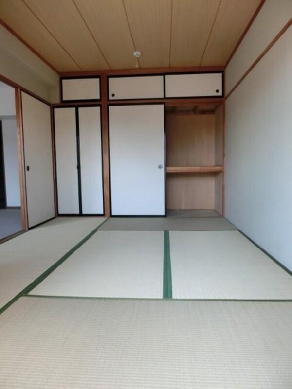 寝室(和室のお部屋もあります)