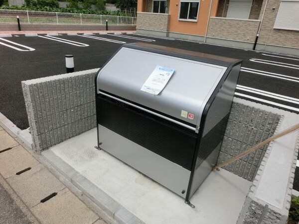 共有部分(敷地内ゴミ置き場)